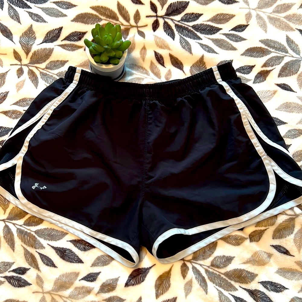 Under Armour Athletic Shorts *** MUST GO!!! ***
